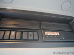 Renault C320 P4x2 E6 / Fassi 5.6 t / Range 8 m /