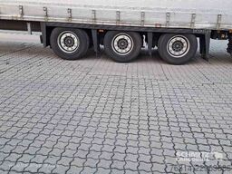 Schmitz Cargobull Curtainsider Mega Getränke