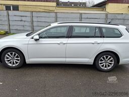 VW Passat Variant