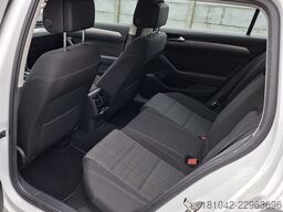 VW Passat Variant
