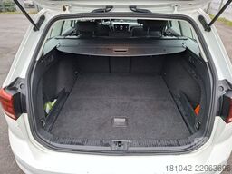 VW Passat Variant