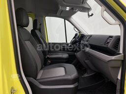 VW Crafter 35 Aut. *Rollstuhl-Rampe* 8-Sitze (5615)