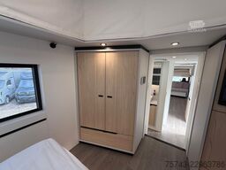 SCANIA S500  STX MOTORHOME GARAGE