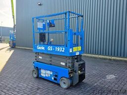 Genie GS1932 Electric, Working Height 7.8 m, 227kg Capac