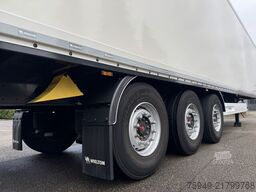 Wielton NS-3 Trockenfracht-Koffer, Liftachse, SA