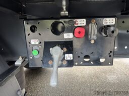 Wielton NS-3 Trockenfracht-Koffer, Liftachse, SA