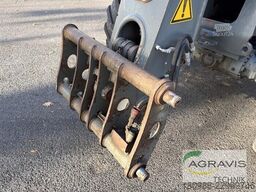 Claas SCORPION 9040