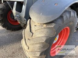 Claas SCORPION 9040