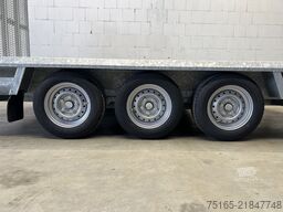 Hulco Terrax-3 3500.394x180 Maschinentransporter