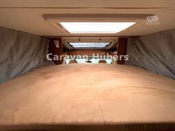 CARADO T 348 - Hub/Festbett - Klima - Garage -