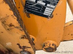 CASE 221 B Radlader