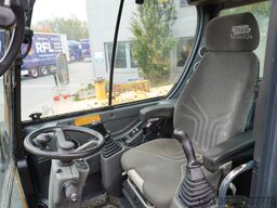 Hyundai Robex 55W-9 Wheeled Excavator 5.5t / 2pc