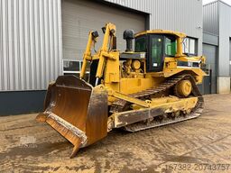 Caterpillar D8R - Single shank ripper