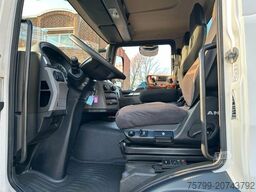 MAN 26.320+Böcker Dachdeckerkran AK46/6000+Seilwinde