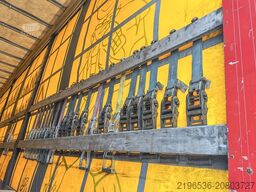 Schwarzmüller 3-Achs Schiebeplanen Sattelauflieger