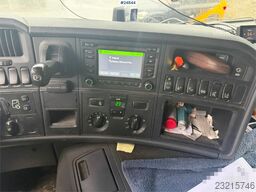 Scania P280 Box truck with full side opening and tail lif