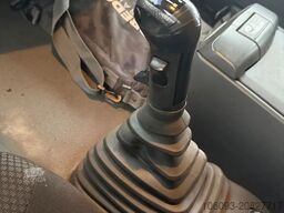 MAN TGA 26.360 6 X 4 Handgeschakeld met HMF Z Kraan