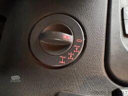 MAN TGA 26.360 6 X 4 Handgeschakeld met HMF Z Kraan