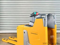 Jungheinrich ERE 225 - Service Neu + Garantie - Batterie 85%