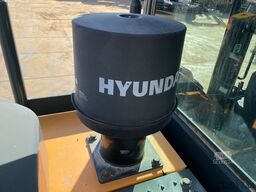 Hyundai HX220AL