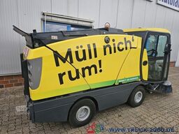 Johnston Bucher Johnston Sweeper CX202 mit EURO 6 Klima