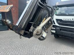 Iveco Trakker 360 6x4 Palfinger PK 33002-EH E + Fly J...