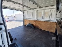 FORD Transit 2.2TDCI/92kw L1H1/ AHK