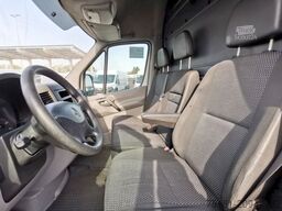 MERCEDES-BENZ Sprinter 211CDI L2H2