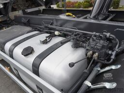 Mercedes-Benz Actros 3563 8x4 / Tipper for grain 20 t