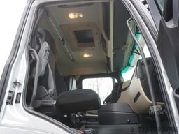 Mercedes-Benz Actros 3563 8x4 / Tipper for grain 20 t