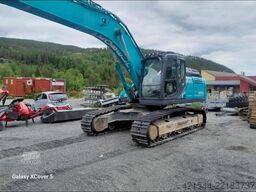 Kobelco SK300LC Excavator with Tiltrotator and 2 Buckets –