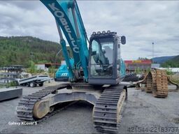 Kobelco SK300LC Excavator with Tiltrotator and 2 Buckets –