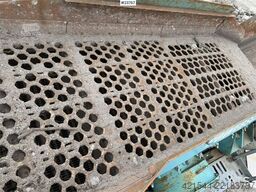 Powerscreen Warrior 1400X screening plant