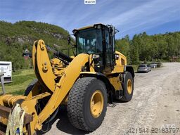 CAT 930 M wheel loader with bucket