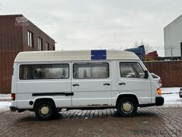 MERCEDES-BENZ 100 D / 9 Sitzer / Diesel