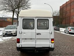 MERCEDES-BENZ 100 D / 9 Sitzer / Diesel