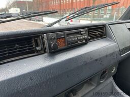 MERCEDES-BENZ 100 D / 9 Sitzer / Diesel