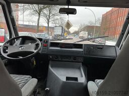 MERCEDES-BENZ 100 D / 9 Sitzer / Diesel
