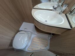 LMC Sassino 390 K -Paket/Dusch-Paket/1,36t