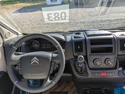 LMC Innovan 600 Markise/140PS/-Paket/Alu