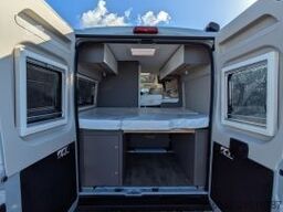 LMC Innovan 600 Markise/140PS/-Paket/Alu