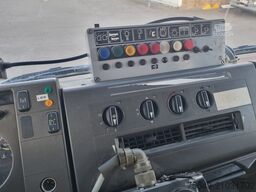 Mercedes-Benz -1124 F 4 x 2