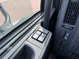  FL 280 4x4 FL 280 4x4 mit 10-13 m/t Kran