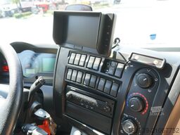 Renault D12 / New galvanized tow truck superstru