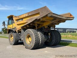 Komatsu HD605-7