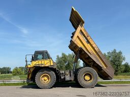 Komatsu HD605-7