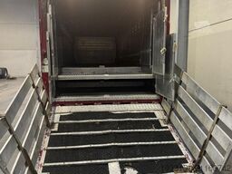 Scania 124G 420 Scania - Euro 3 - levendvee vervoer - ...