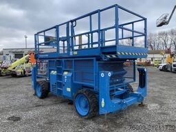 Genie GS4390 - 15,11m, diesel, 4x4