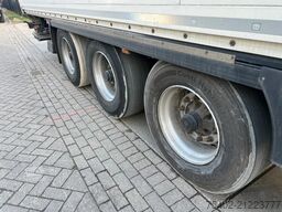 Krone SD / Closed Box / Dhollandia / 1x Lift Axle