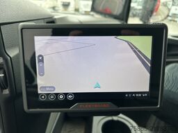 Mercedes-Benz Antos 2124 / 18 Ton / 150 dkm / Box / Loadlift ...